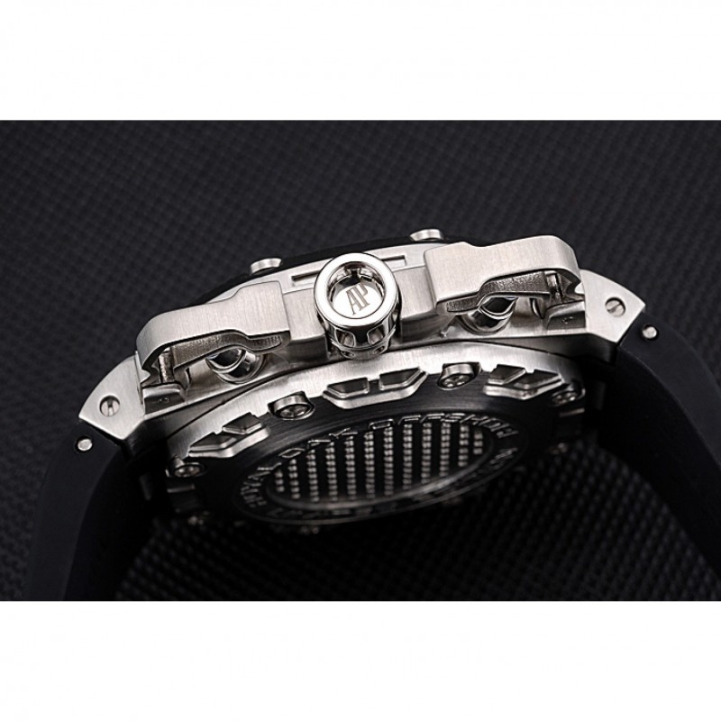 Swiss Audemars Piguet Royal Oak Offshore Survivor White Dial Stainless Steel Case Black Rubber Strap 622859-8