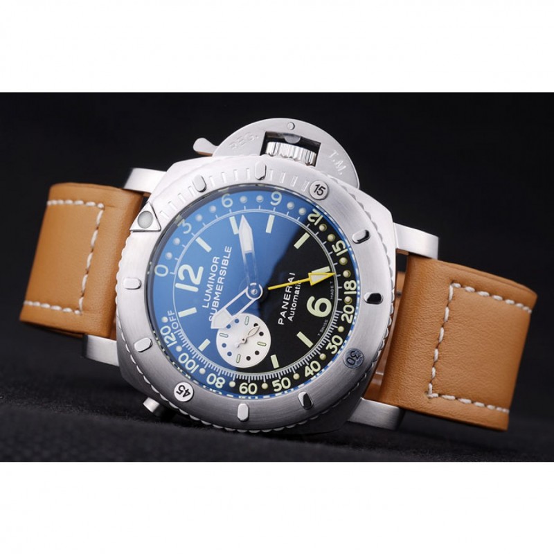 Panerai Luminor Submersible Black Dial Leather Bracelet-4