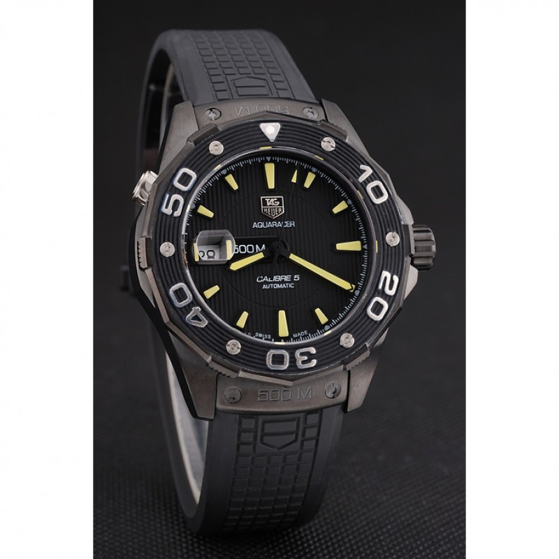 AAA Replica Watches Swiss Tag Heuer Aquaracer Calibre 5 Black Dial Black Bezel Black Case Black Rubber Strap-2