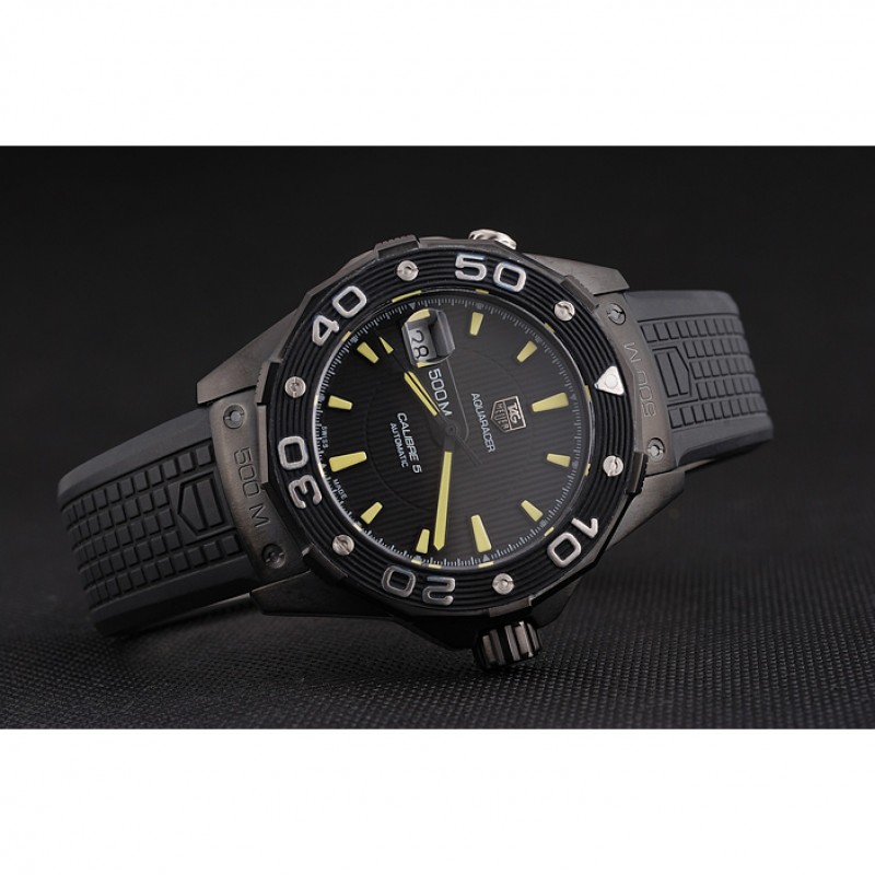 AAA Replica Watches Swiss Tag Heuer Aquaracer Calibre 5 Black Dial Black Bezel Black Case Black Rubber Strap-4