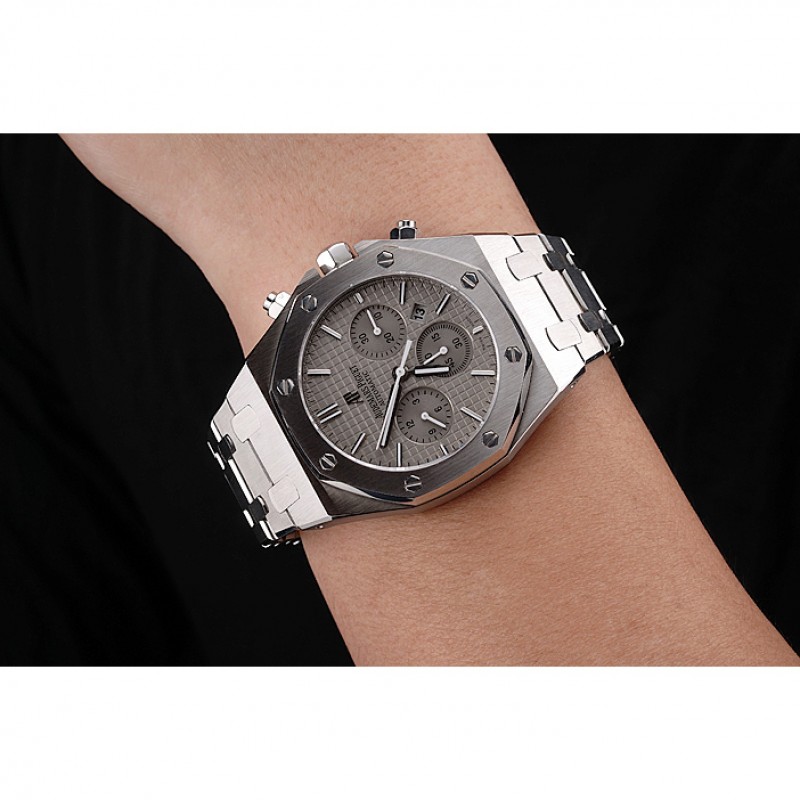 Swiss Audemars Piguet Royal Oak Chronograph Grey Dial Stainless Steel Case And Bracelet 622869-8