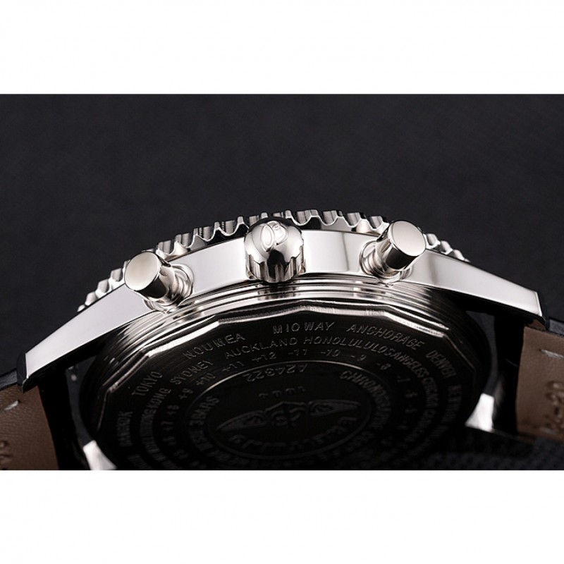Breitling Navitimer World Black Dial Black Leather Bracelet 622513-7
